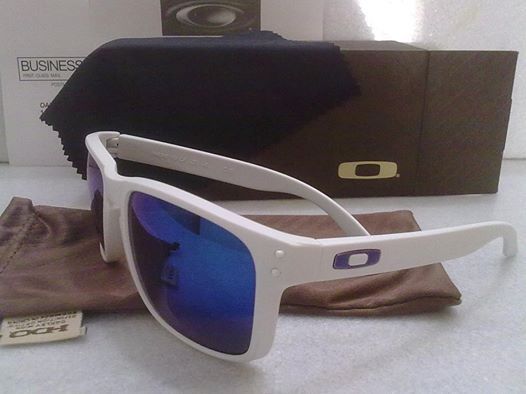 Oakley Holbrook White Purple